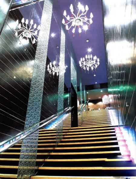 時(shí)尚精品酒店設(shè)計(jì)說(shuō)明  http://www.ayangqkwl.cn/jdsj/