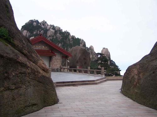 感受奇峰之巔   中國黃山玉屏樓酒店設計案例欣賞