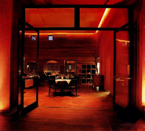 小酒吧改造后的甜蜜 國外葡萄酒酒吧設(shè)計效果圖