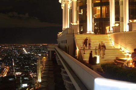 站在曼谷頭頂 世界上唯一的空中酒吧設(shè)計(jì)圖欣賞