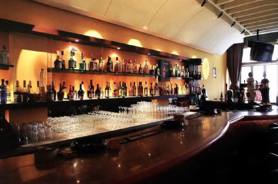 國外酒吧設(shè)計東南亞風(fēng) M- ZONE酒吧設(shè)計圖欣賞