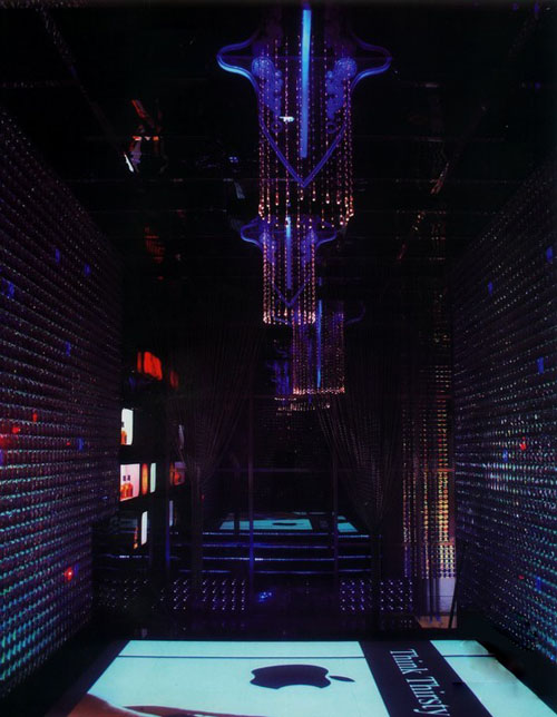 音樂酒吧設(shè)計(jì)盡顯柔美  成都最火熱的酒吧設(shè)計(jì)案例欣賞