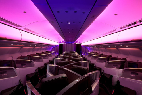 個性酒吧設(shè)計空中飛行  英國奢華酒吧設(shè)計圖