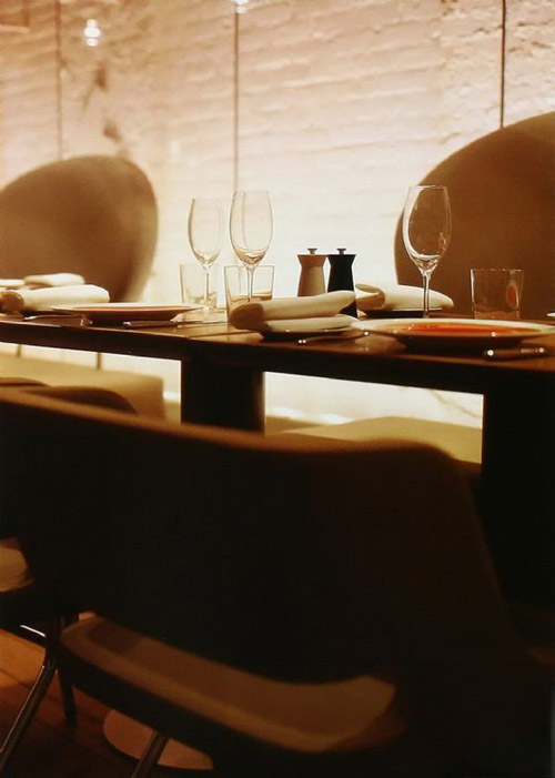 打破傳統(tǒng)設(shè)計理念  密克斯餐廳酒吧設(shè)計效果圖欣賞