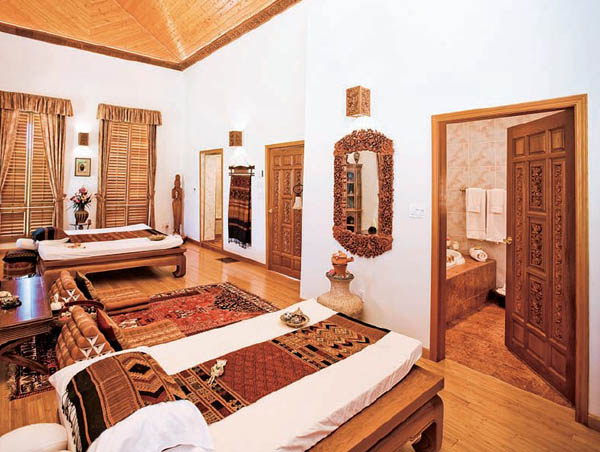 東西方文化結(jié)合的酒店設(shè)計風(fēng)格  回音谷溫泉度假酒店設(shè)計  