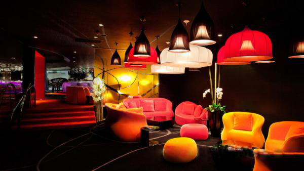 Thomas酒吧十足創(chuàng)意   國外特色酒吧設計圖欣賞