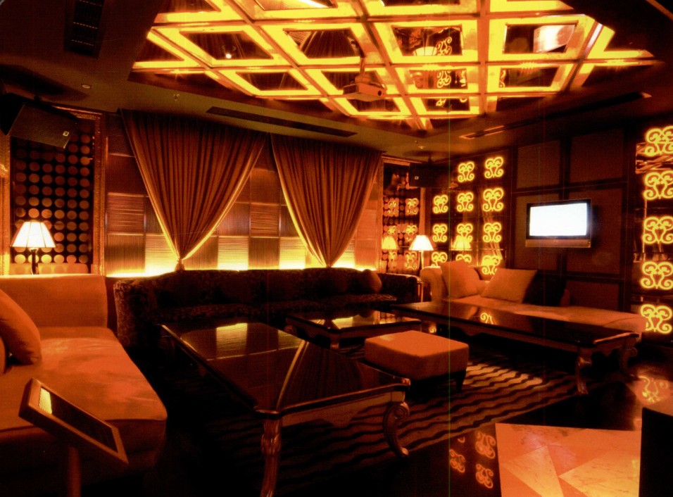 簡(jiǎn)單也會(huì)成為空間的一大亮點(diǎn) 成都旗艦俱樂(lè)部設(shè)計(jì)欣賞