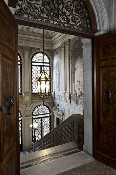 羅馬教堂私人會所設(shè)計高貴而莊嚴(yán)