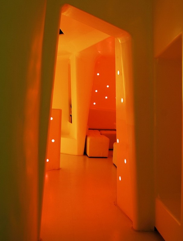 傳統(tǒng)酒吧的設(shè)計(jì)式樣在LlPS被徹底顛覆