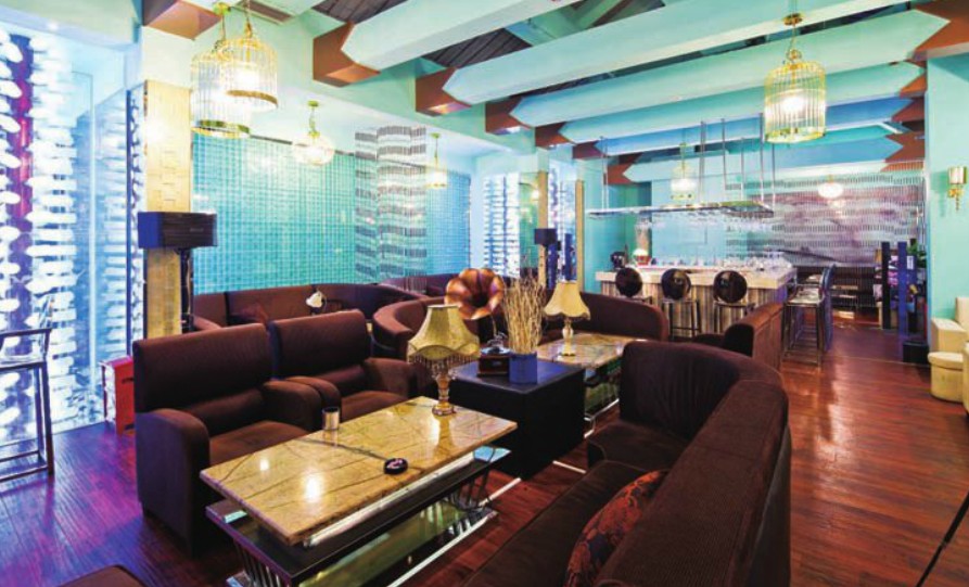 成都九拍樂府音樂酒吧設(shè)計 傳統(tǒng)元素被利用得熱烈而又時尚